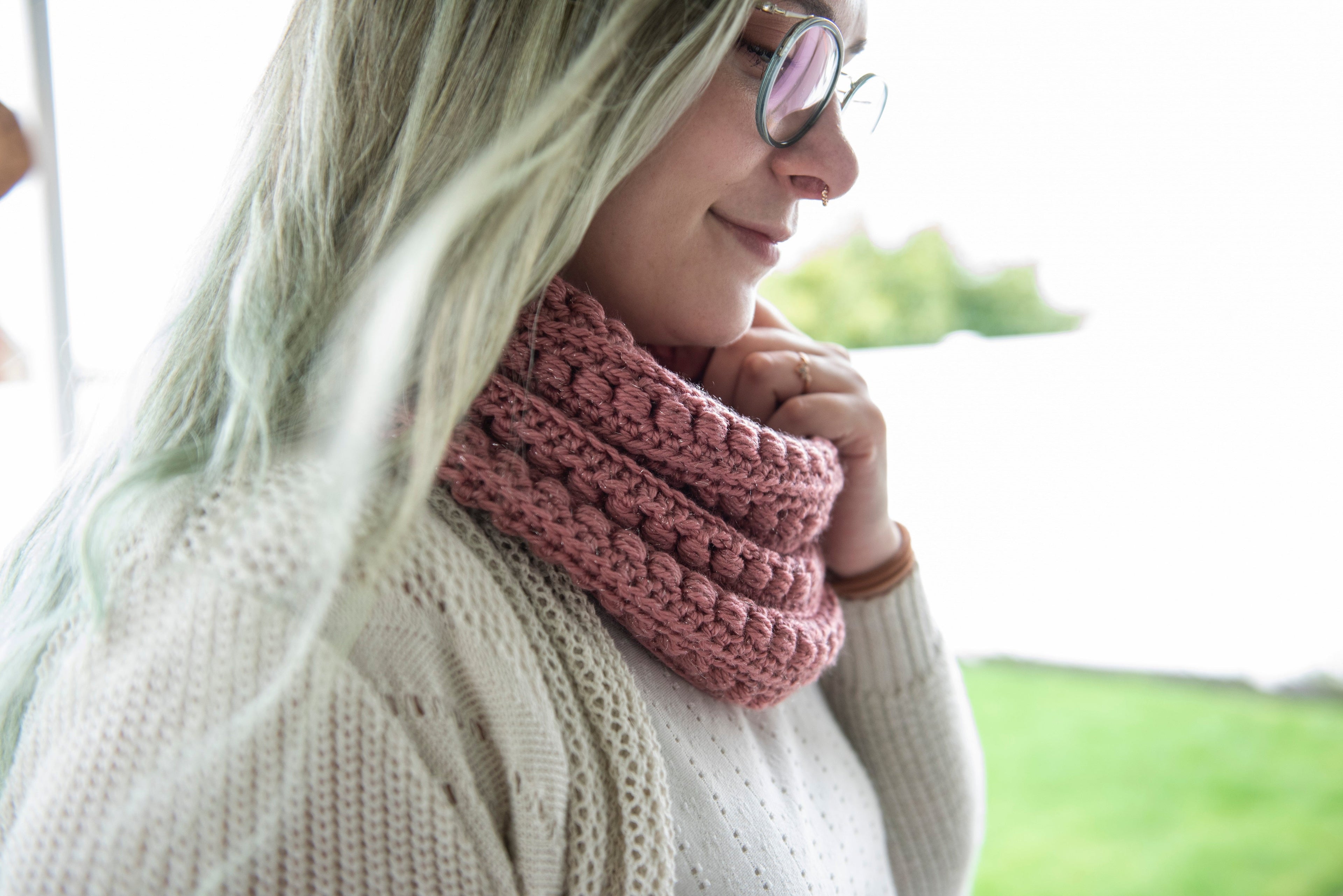 Crochet Pattern: The Carnation Cowl