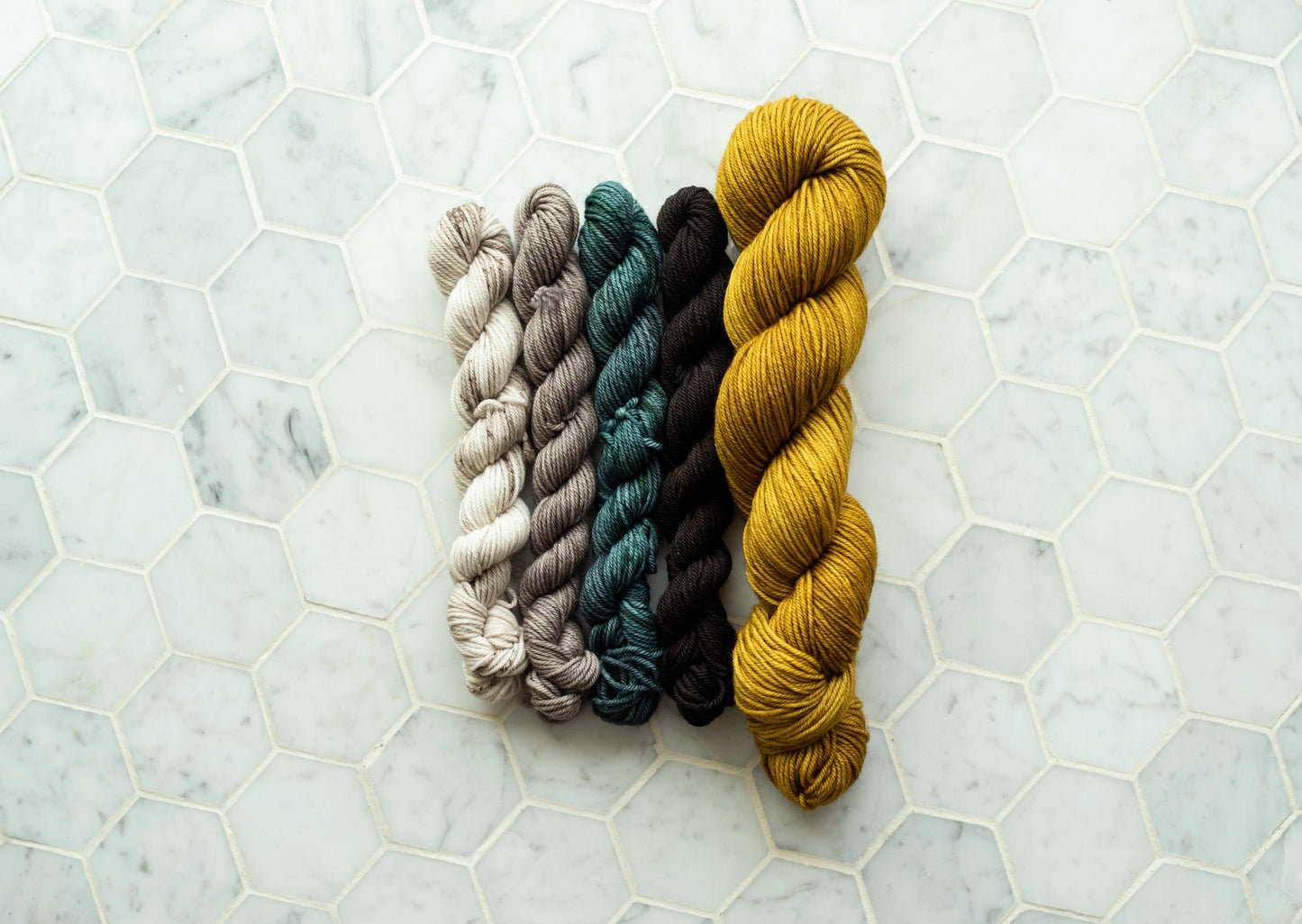 PRE-ORDER: Blue Jay Mitt Kit (Crochet)
