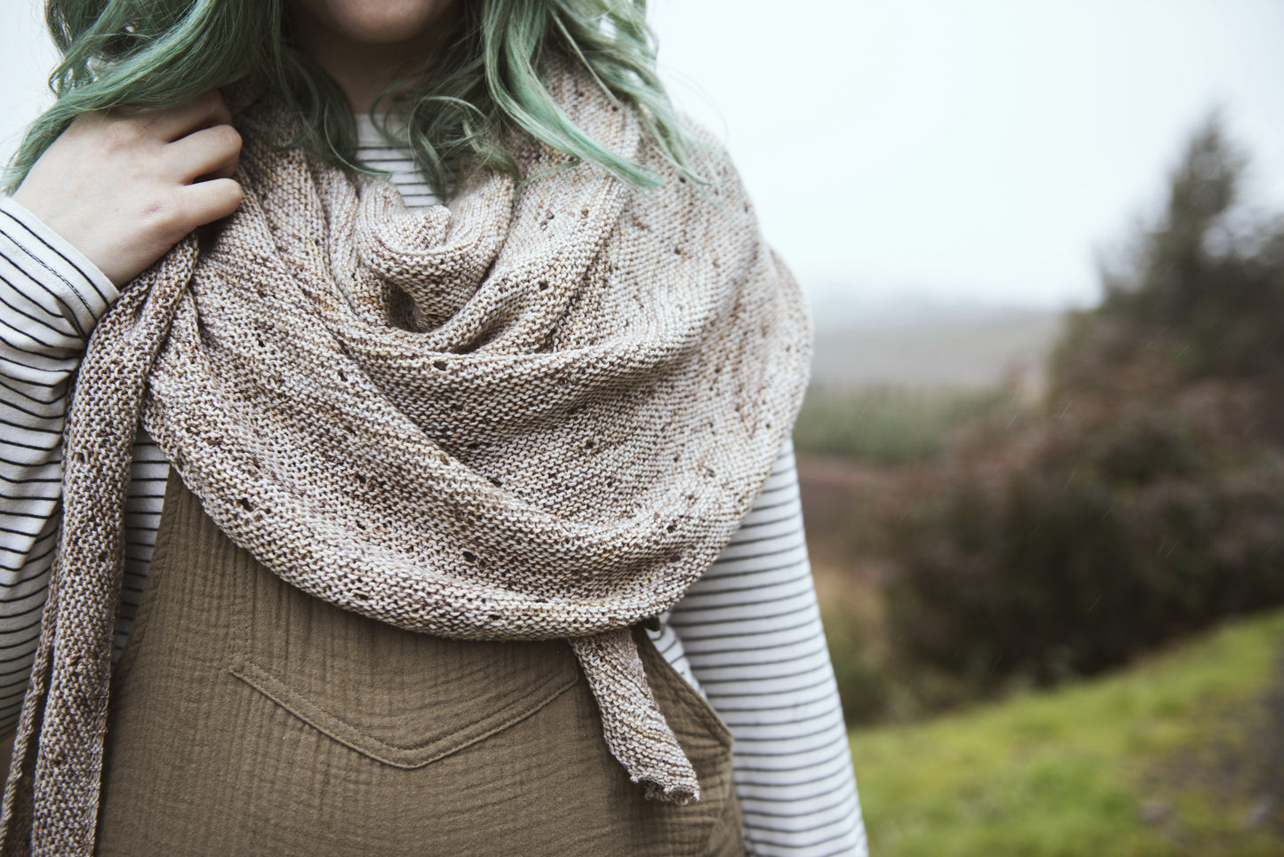 PRE-ORDER: Quail Feather Wrap Kit (Knit)