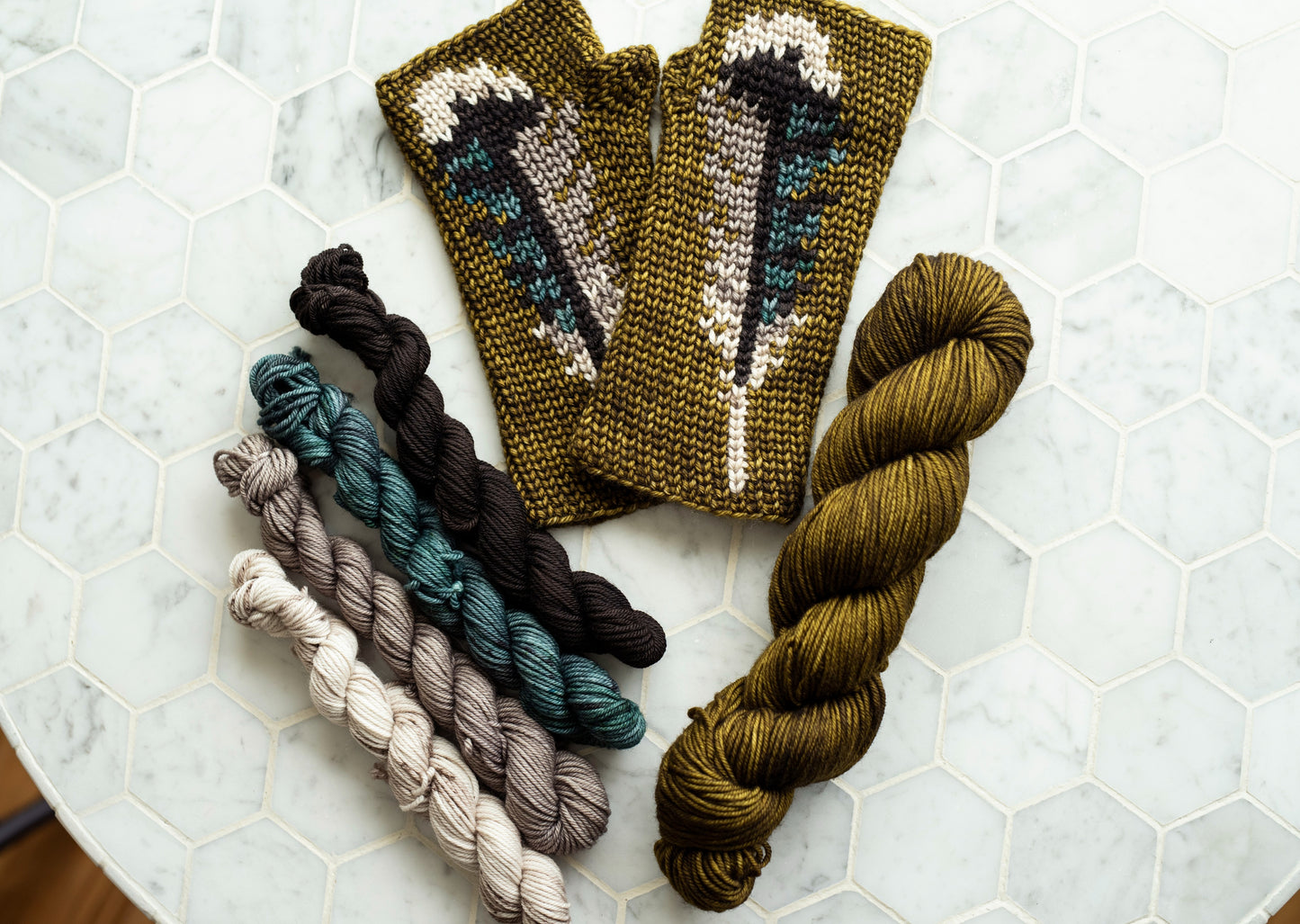 PRE-ORDER: Blue Jay Mitt Kit (Crochet)