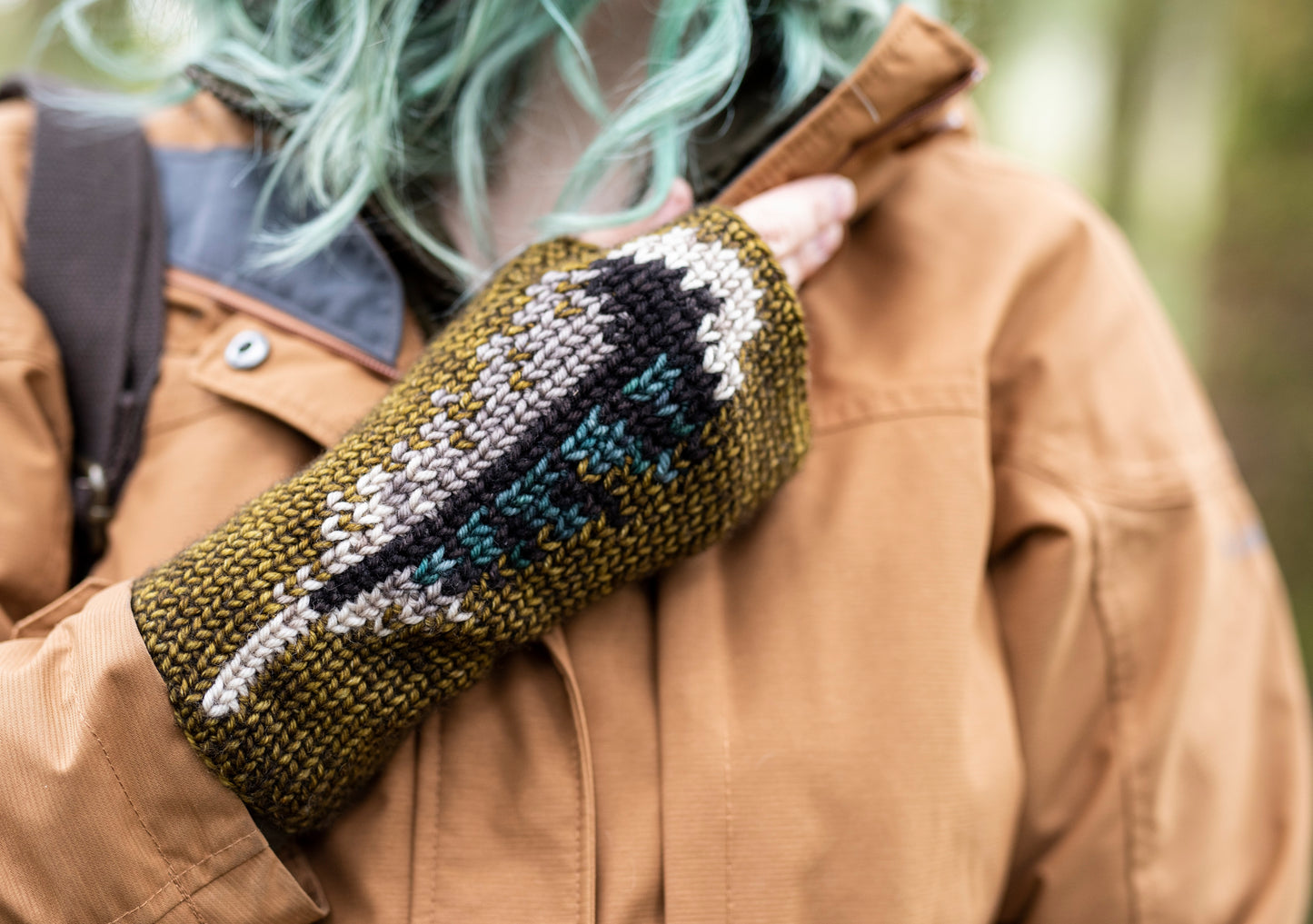 Crochet Pattern: The Blue Jay Mitts