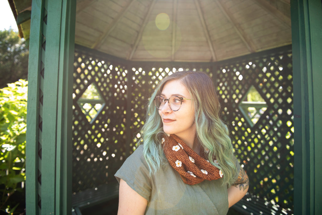 Crochet Pattern: The Daisy Chain Cowl