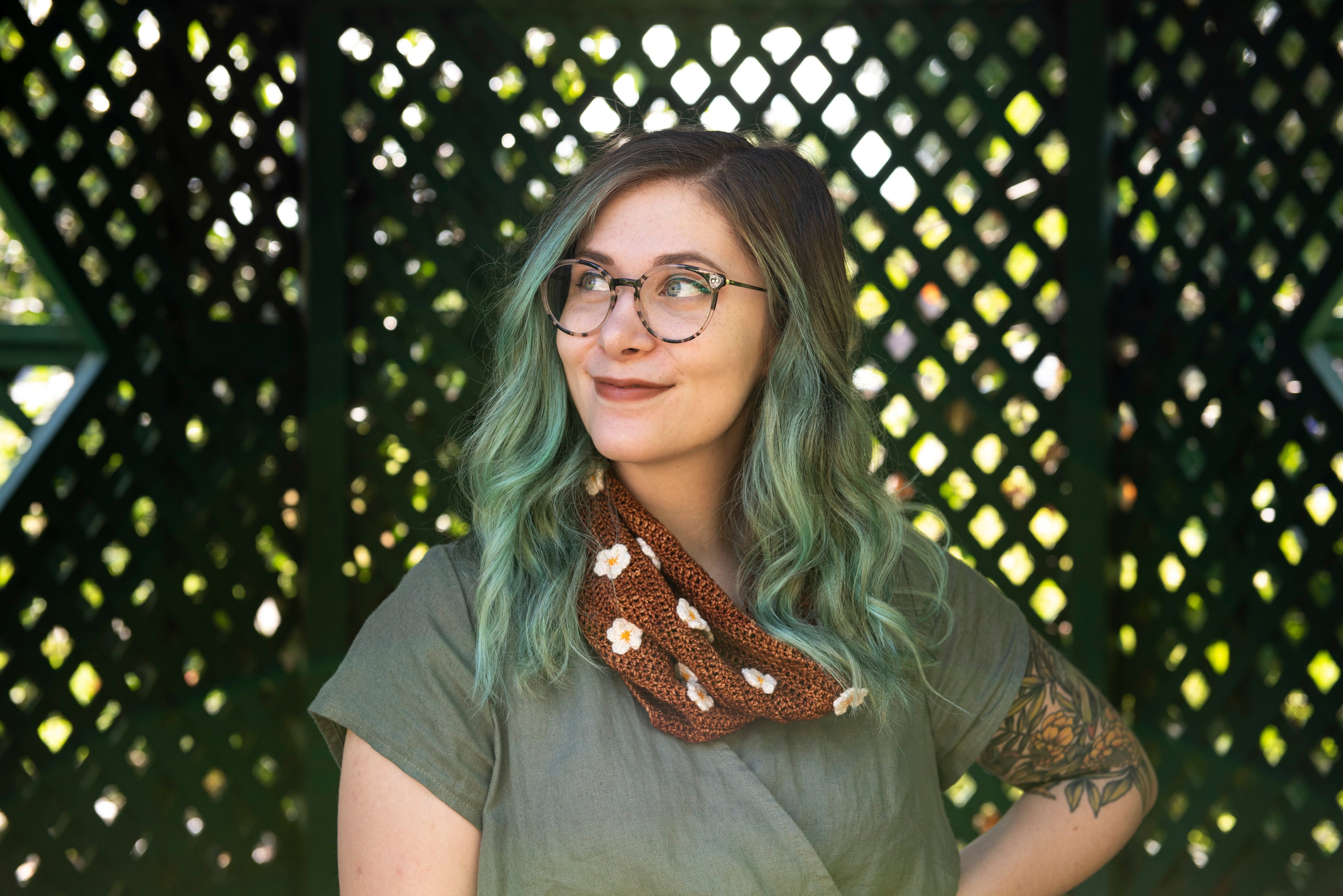 Crochet Pattern: The Daisy Chain Cowl