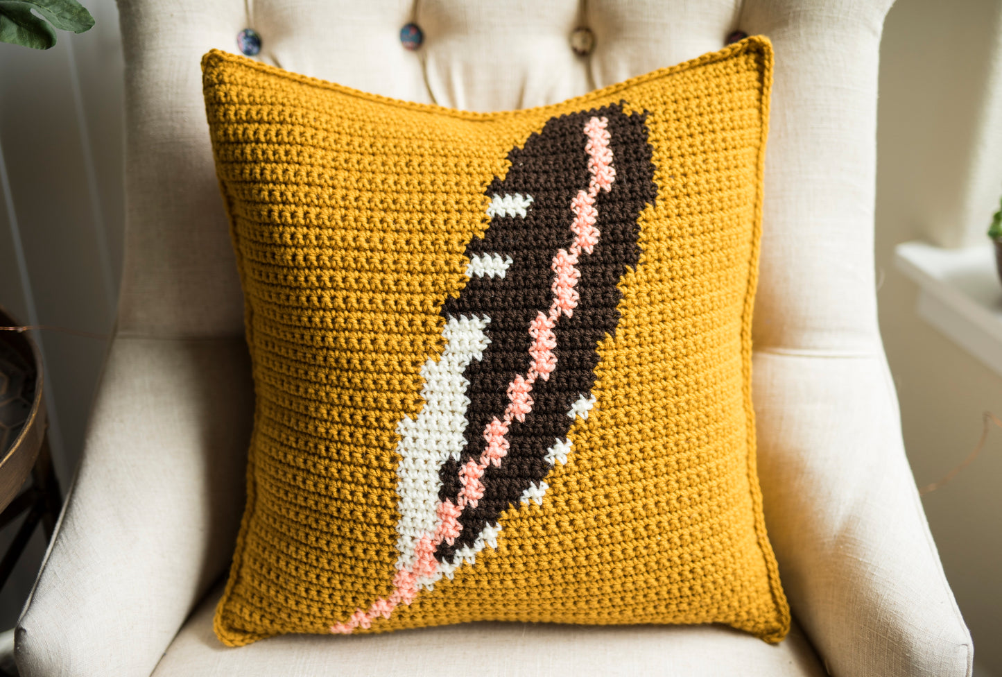 Crochet Pattern: The Flicker Pillow