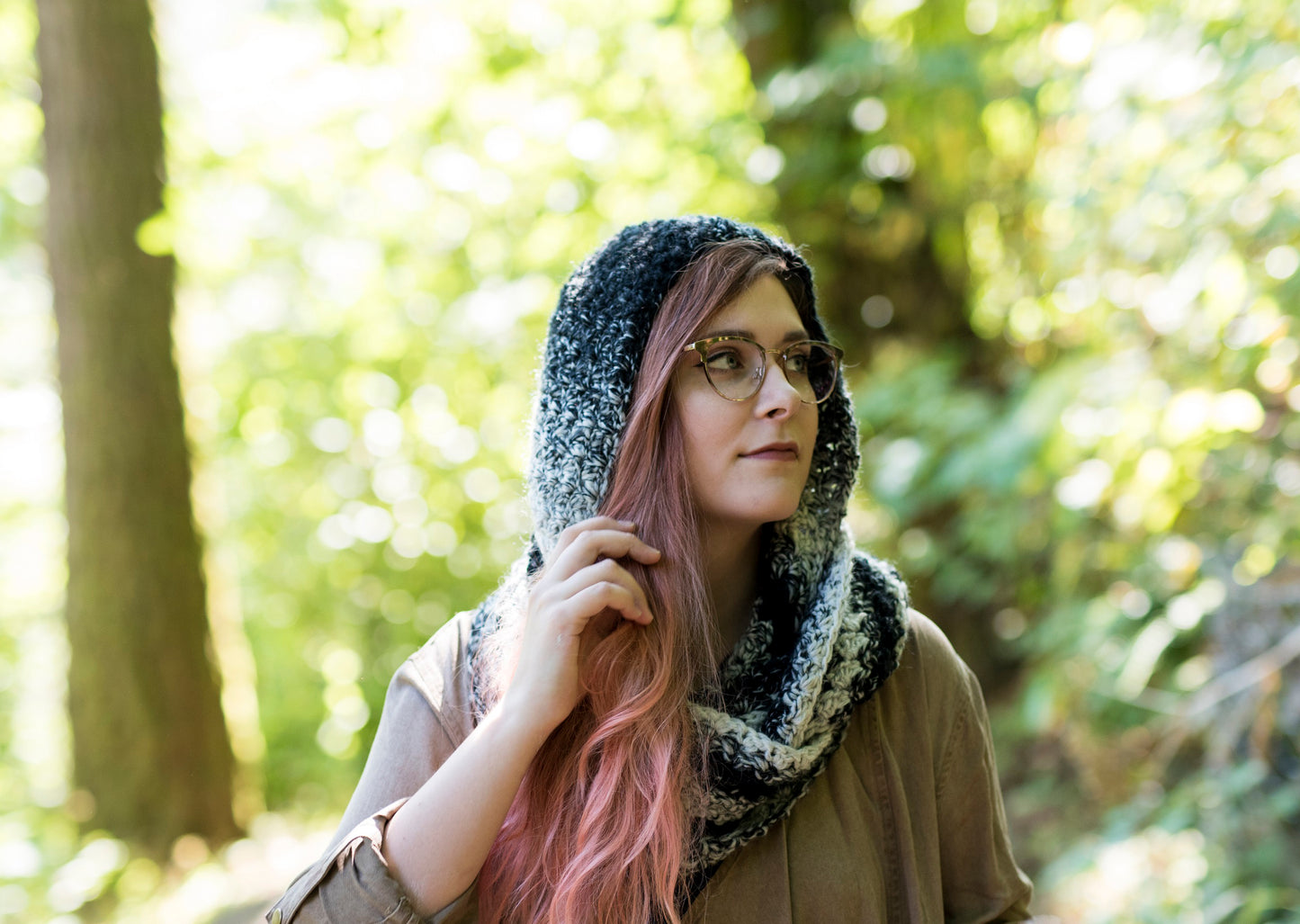 Crochet Pattern: The Magpie Hooded Scarf